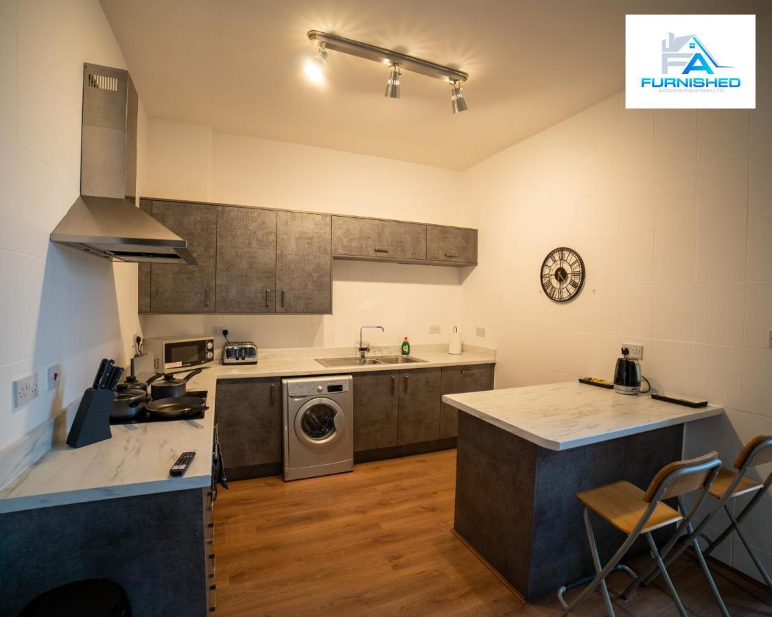 Contractor Stays By Furnished Accommodation Liverpool - Free Parking Buitenkant foto
